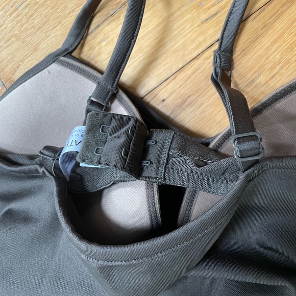 Women's Athleta Tank Top with Shelf Bra - Picture 4 of 9